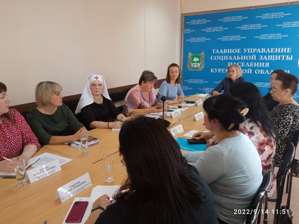 В Главном управлении социальной защиты обсудили мероприятия регионального комплекса мер, направленного на сокращение бедности семей с детьми В Главном управлении социальной защиты обсудили мероприятия регионального комплекса мер, направленного на сокращение бедности семей с детьми