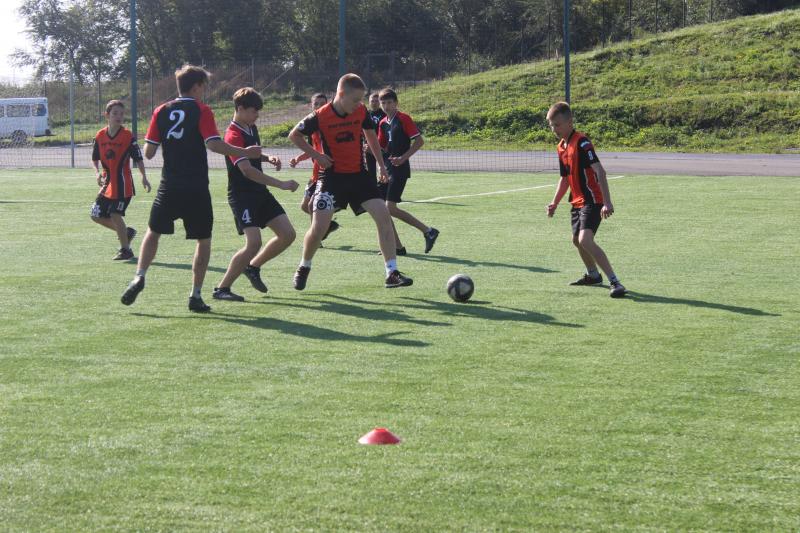 ВОСПИТАННИКИ ОРГАНИЗАЦИЙ ДЛЯ ДЕТЕЙ-СИРОТ РЕГИОНА СРАЗИЛИСЬ НА ФУТБОЛЬНОМ ПОЛЕ